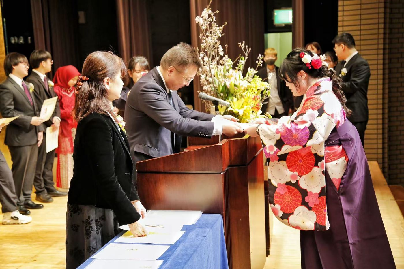 卒業証書授与式（東京アジア学友会）